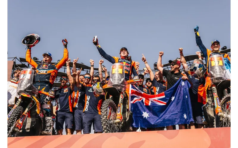 DANIEL SANDERS I KTM OSVOJILI DAKAR RALLY 2025.